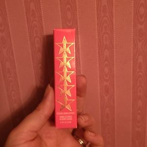 Jeffrey star liquid lipstick in Weirdo